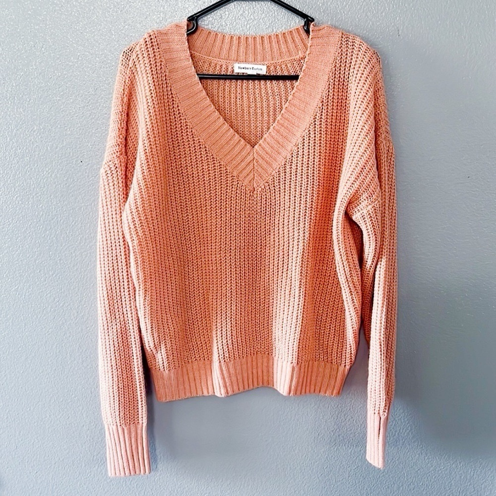 Newbury Kustom Extra Soft Peach Knit V-Neck Sweater